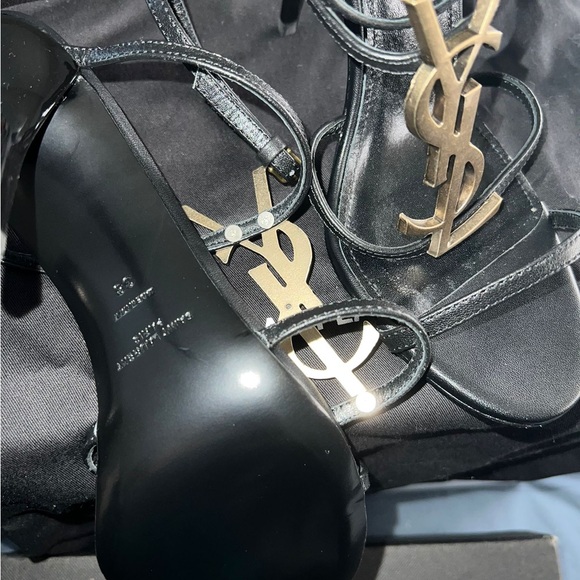 New - Picture 2 of 3